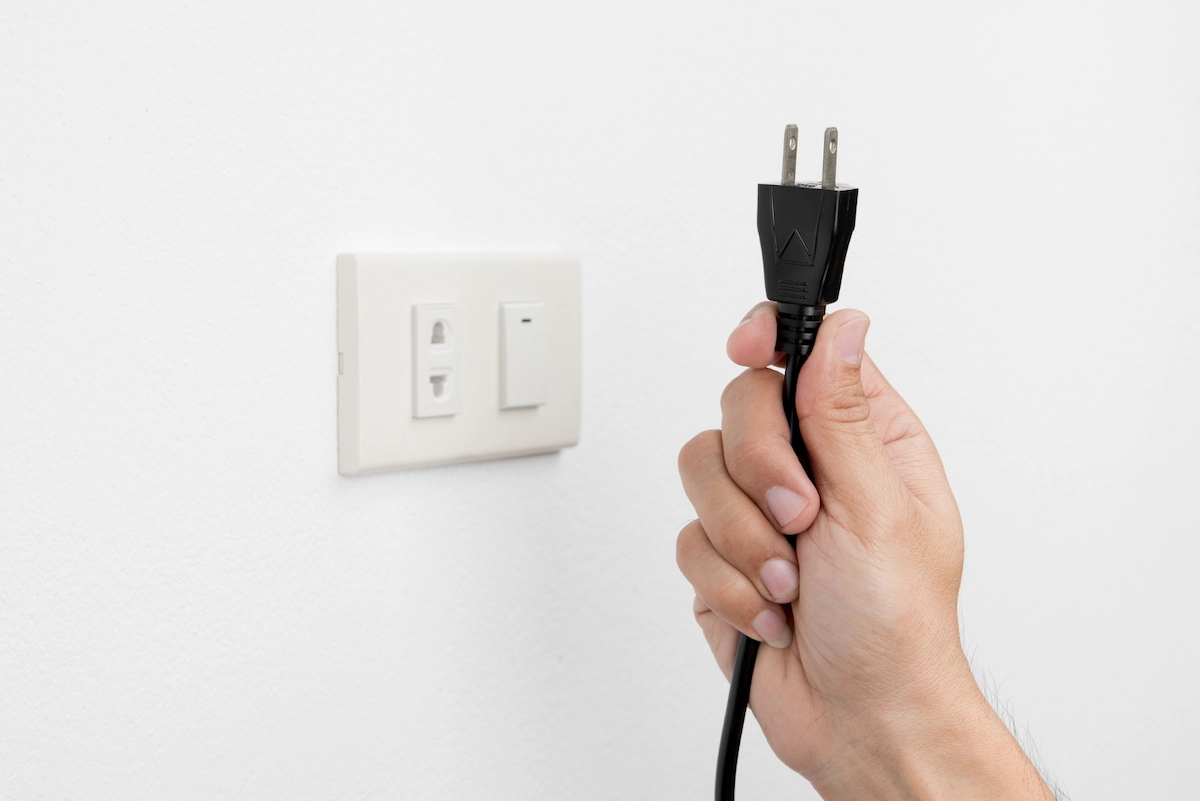 Unplugging the Cable from the Socket
