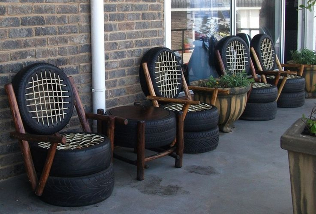 Ban Bekas Sebagai Kursi Atau Pot Besar