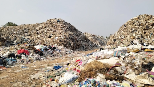 Sampah-sampah yang terkumpul di TPA