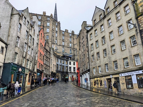 Edinburgh, Skotlandia dinobatkan sebagai kota paling ramah pejalan kaki di dunia